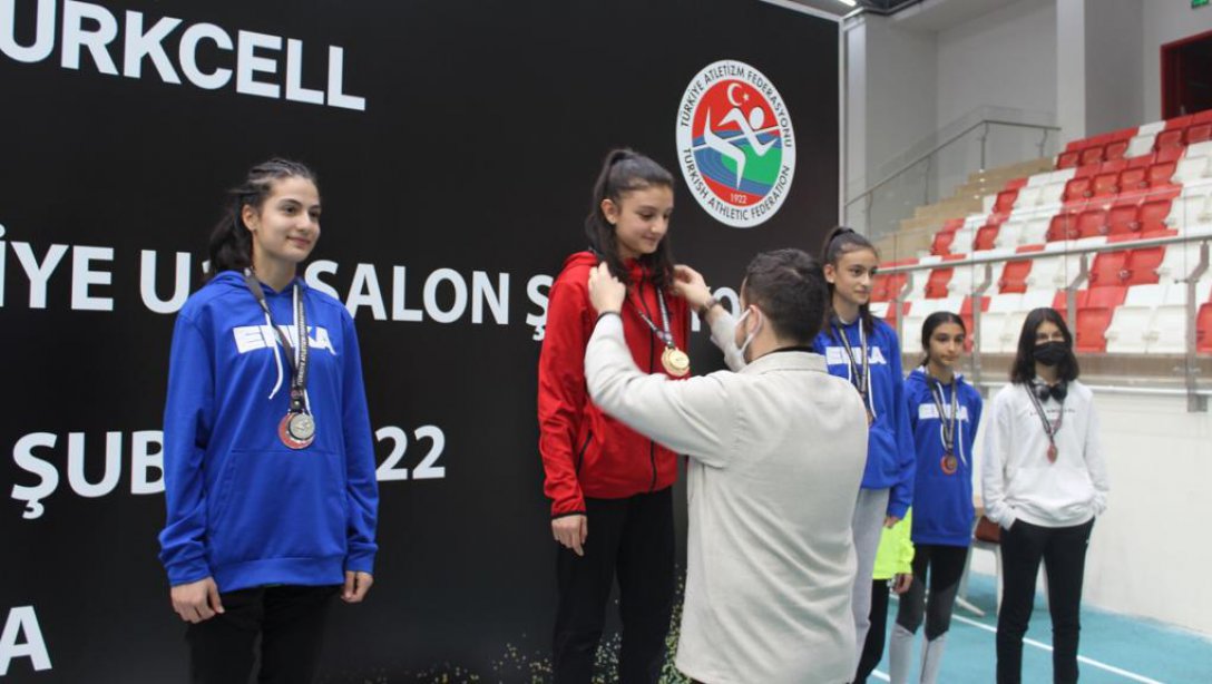 Türkiye Salon Şampiyonasında Öğrencilerimizden Büyük Başarı
