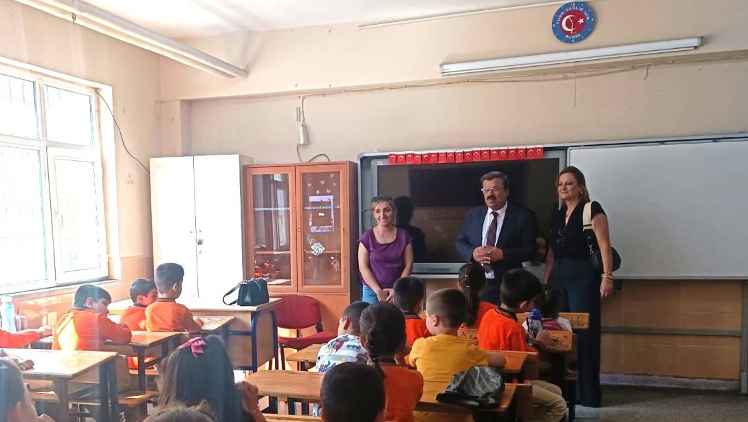 İlçe Milli Eğitim Müdürü Sn. Mustafa SEVİNÇ, Okula Uyum Haftası Kapsamında Haşim İşcan İlkokulu'nu Ziyaret Etti